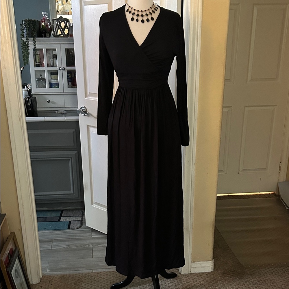 Sophisticated Black Long Sleeve Dress
